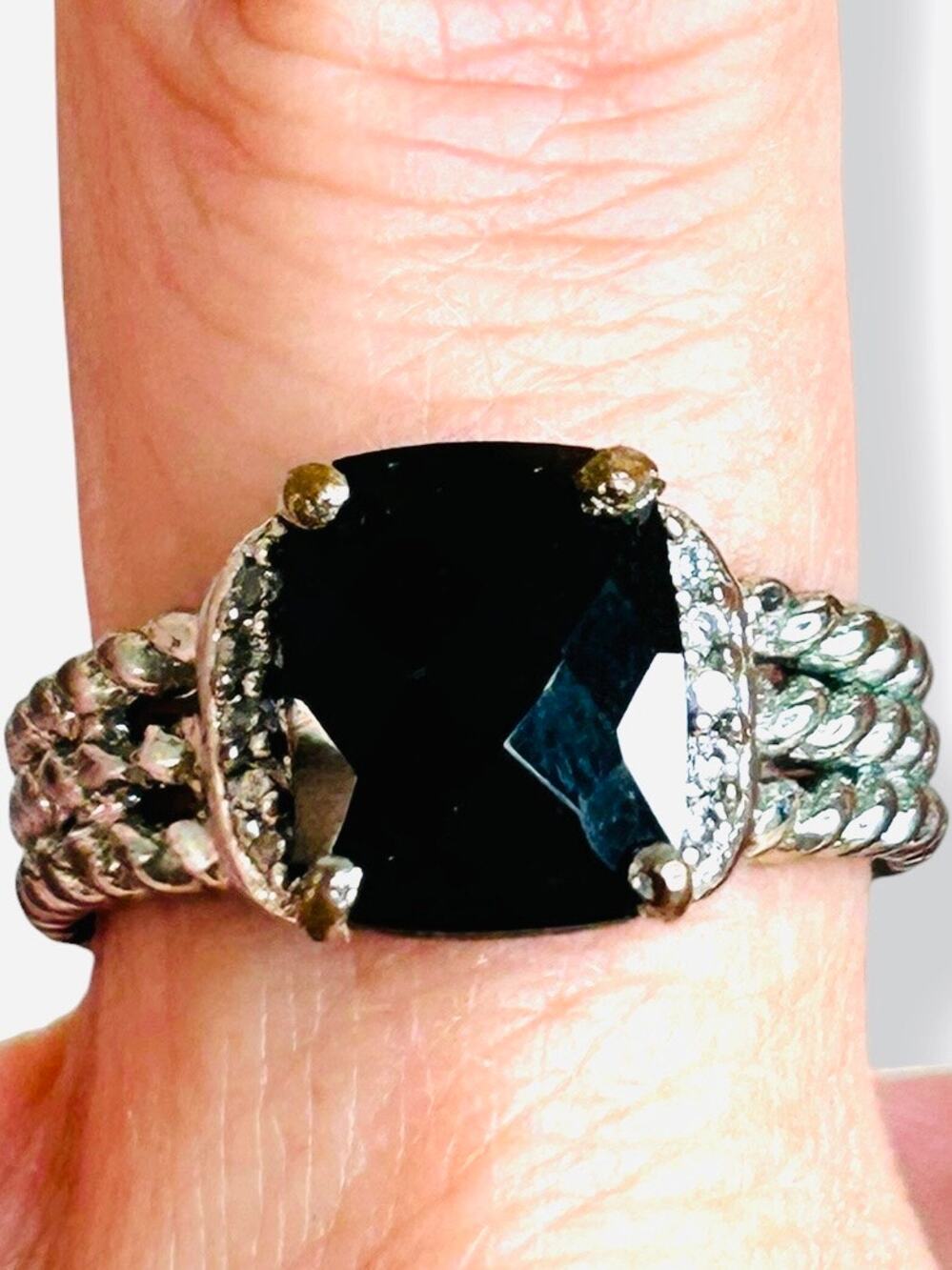 Cocktail Ring Size 7 Vintage Black Faceted Center Silver Tone Rope Style Band